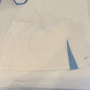 Women’s Nike tennis skirt, L (12-14), EUC
